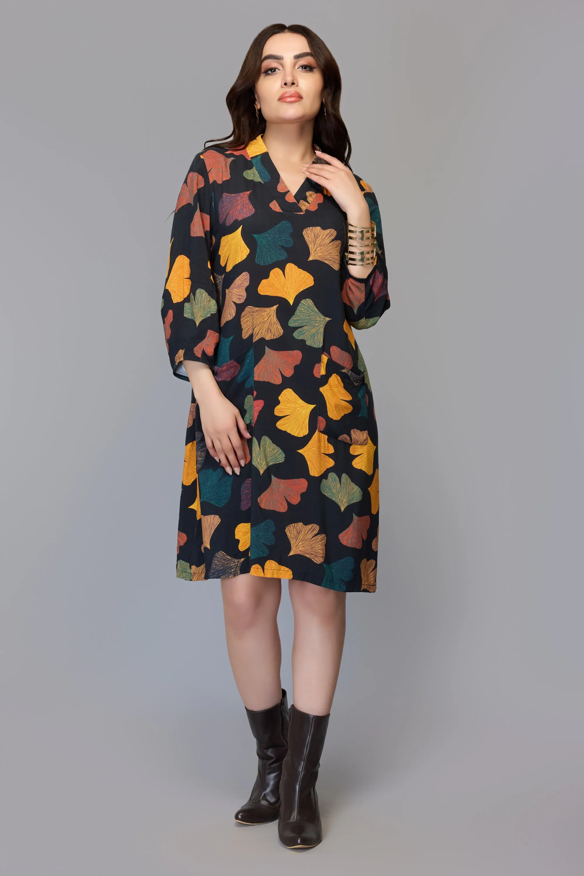 Black Leaf Print Knee-Length Dress