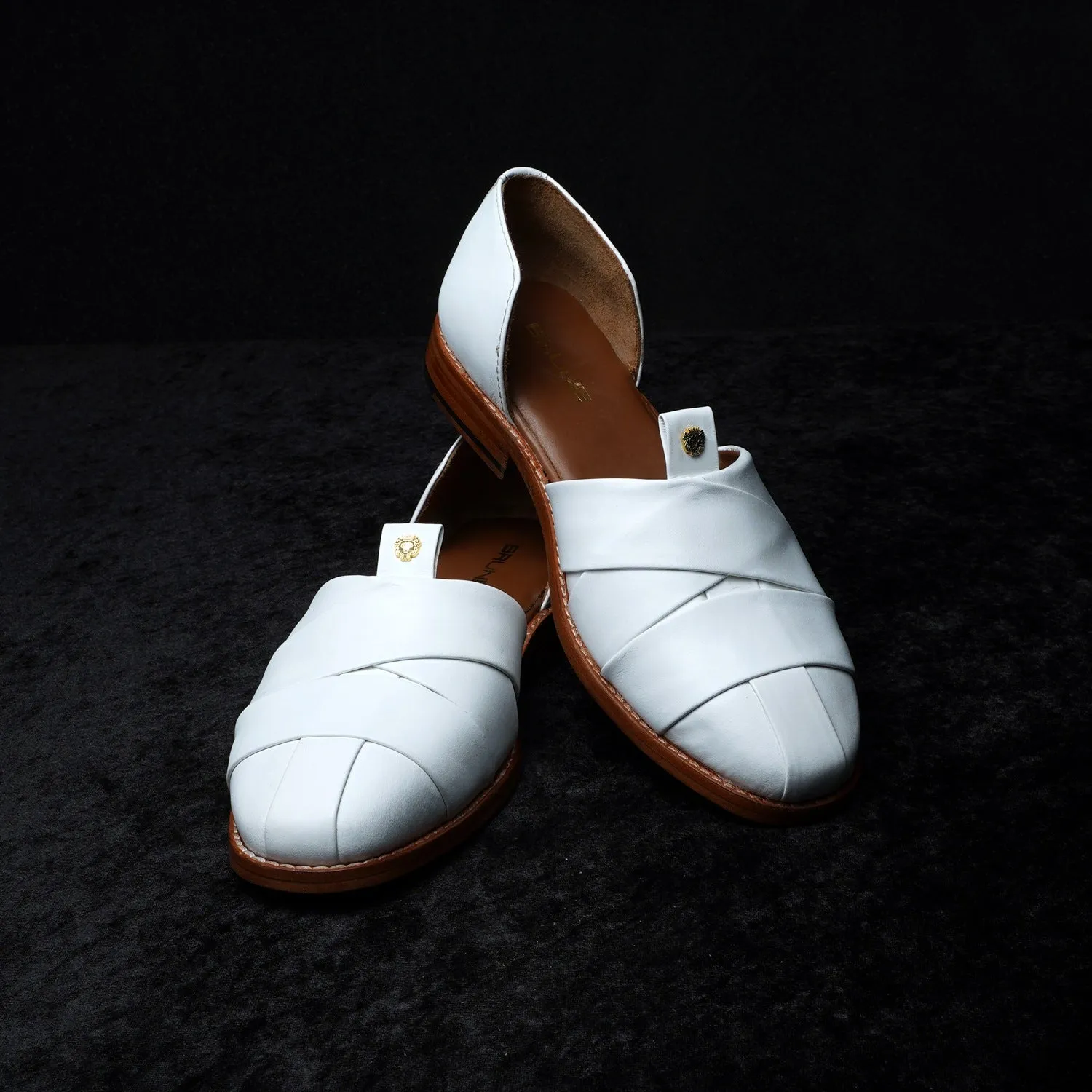 Cross Strapped White Peshawari Sandal