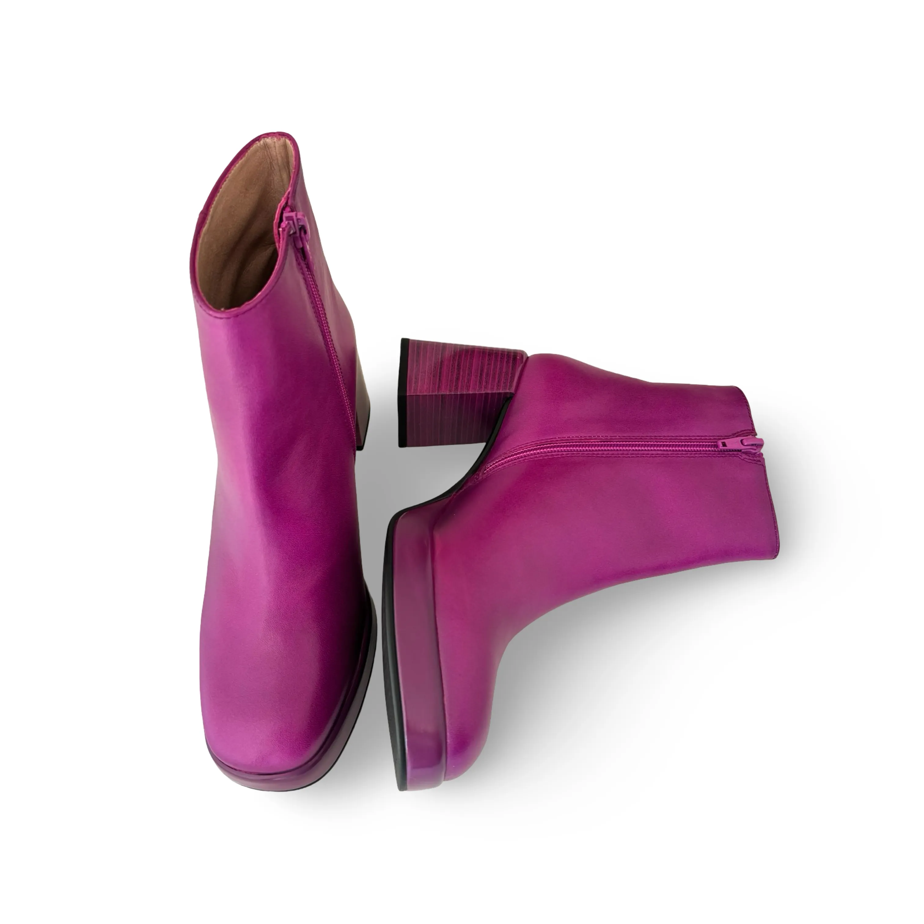 HI243031 Tokio Magenta Boot