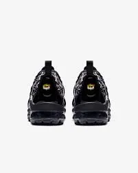 Nike Air VaporMax Plus Geometric Black White 924453-017