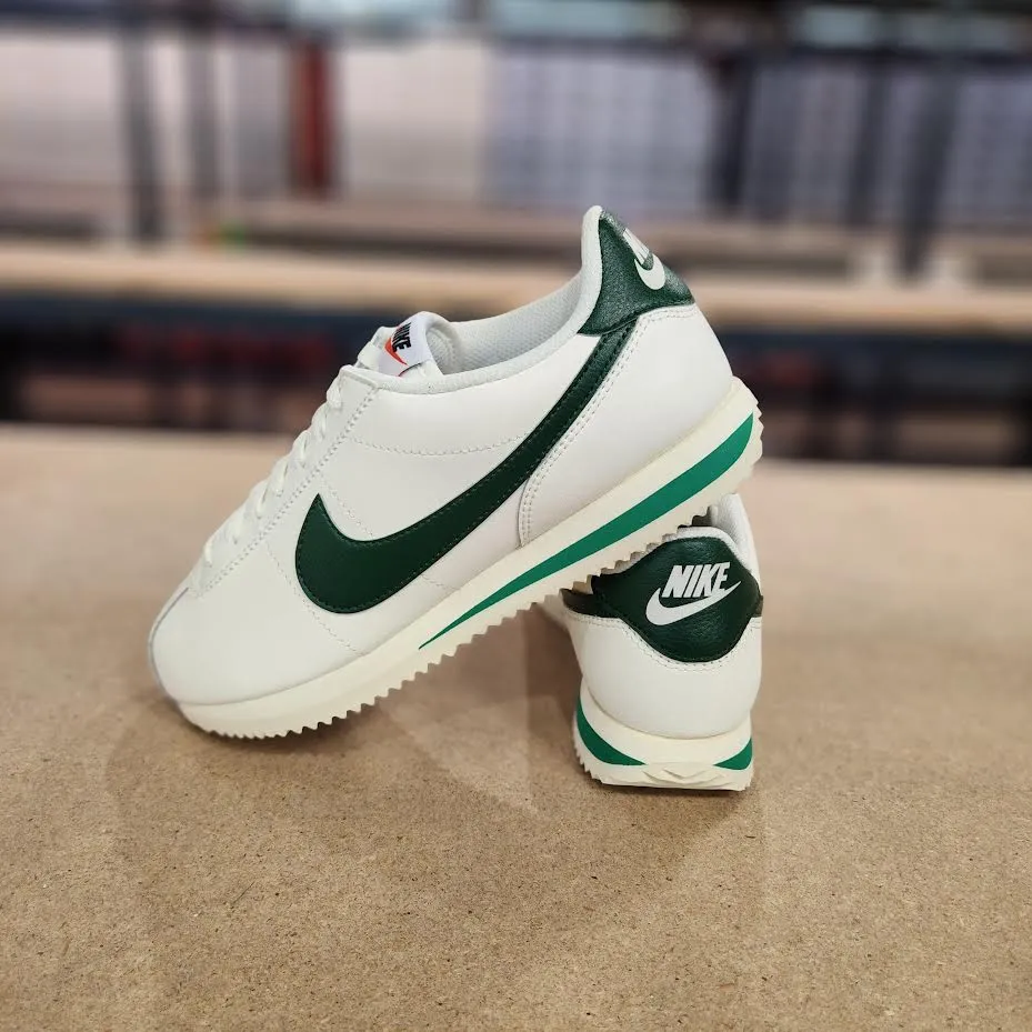 W Nike Cortez